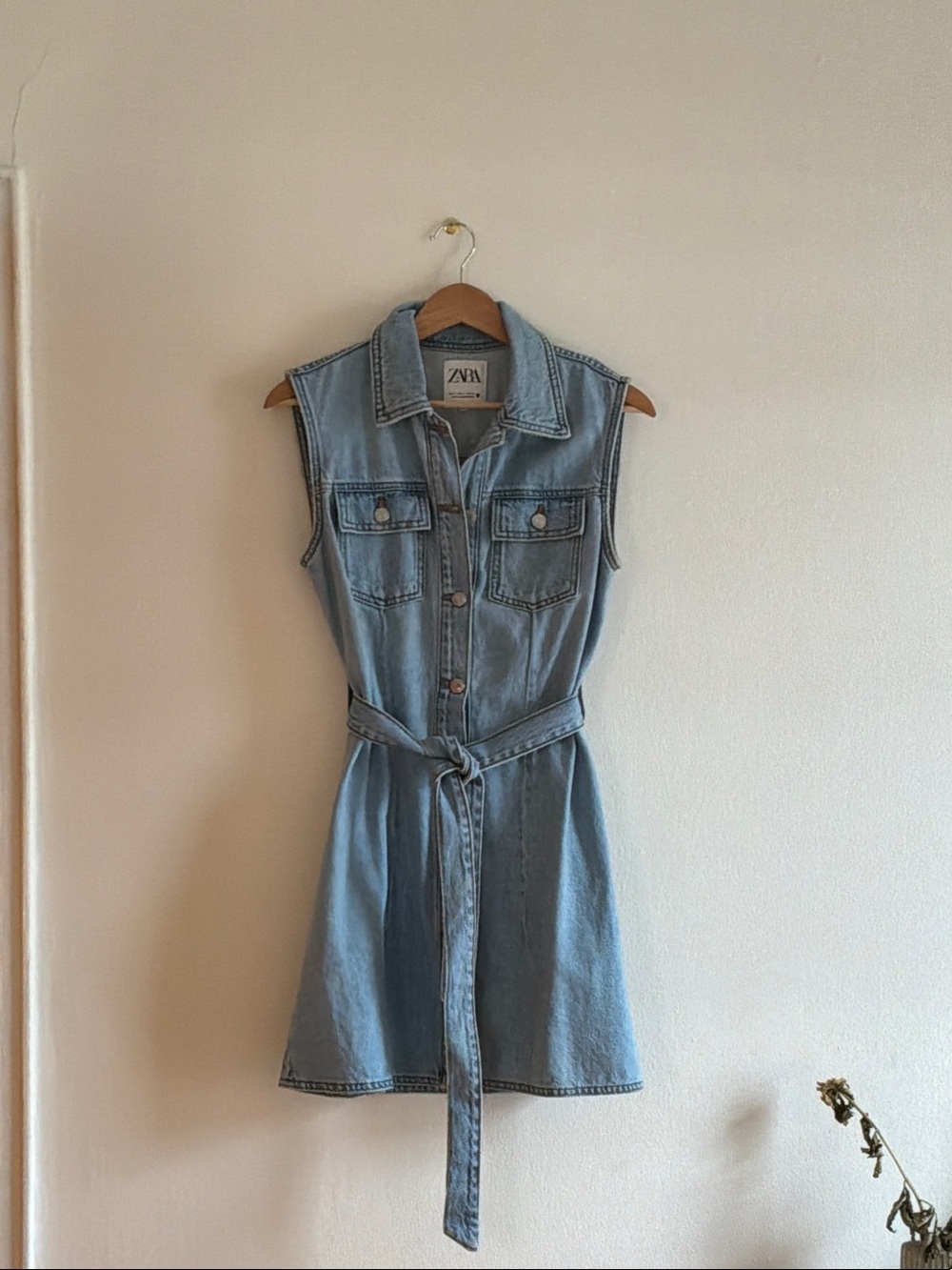 Zara Light Blue Sleeveless Denim Mini Dress with Tie Belt